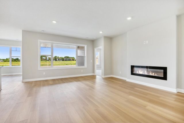 8203 Haywood Drive, Lino Lakes, MN 55014