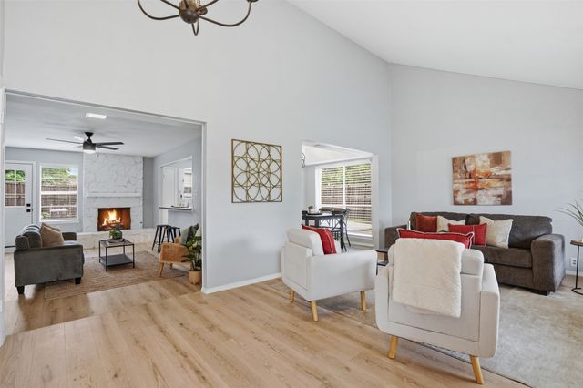 5017 Roundtable Lane, Garland, TX 75044