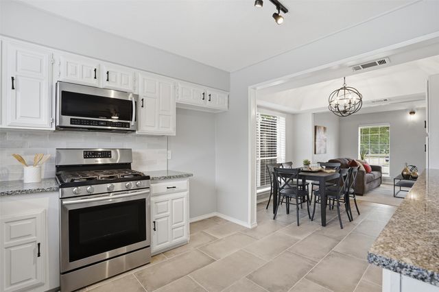 5017 Roundtable Lane, Garland, TX 75044
