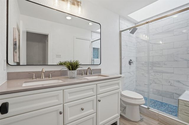 5017 Roundtable Lane, Garland, TX 75044