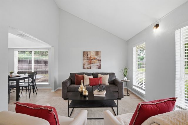 5017 Roundtable Lane, Garland, TX 75044