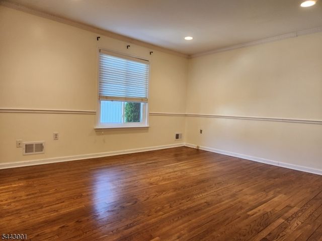 38 Park St 24E E, Florham Park Boro, NJ 07932