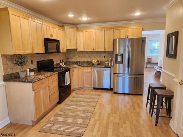 38 Park St 24E E, Florham Park Boro, NJ 07932