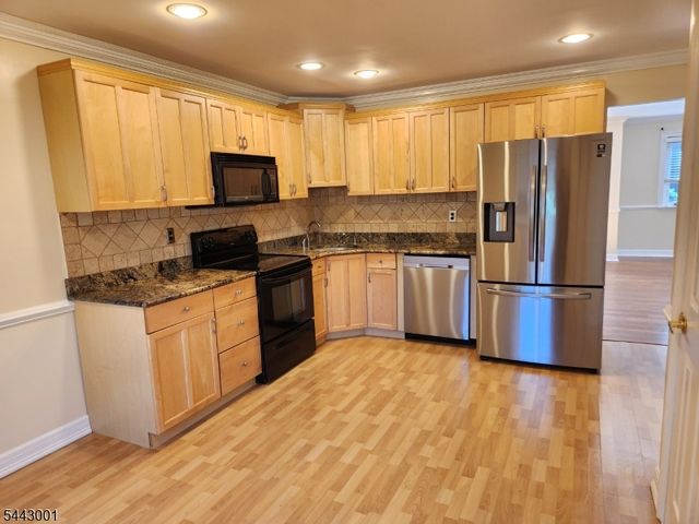 38 Park St 24E E, Florham Park Boro, NJ 07932