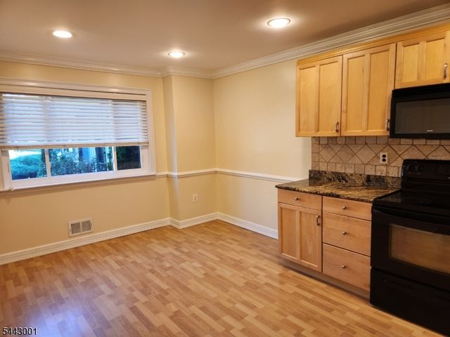 38 Park St 24E E, Florham Park Boro, NJ 07932