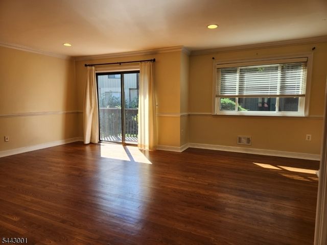 38 Park St 24E E, Florham Park Boro, NJ 07932