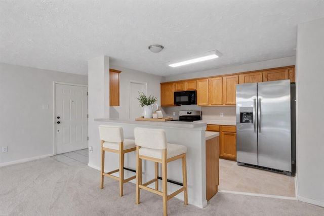 8051 Bay Branch Drive 423, The Woodlands, TX 77382