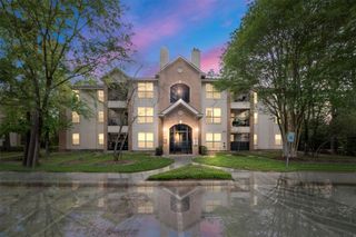 8051 Bay Branch Drive 423, The Woodlands, TX 77382