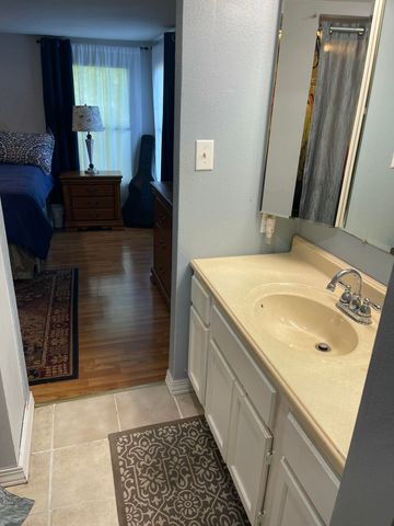 4627 Highway 5, Hartville, MO 65667