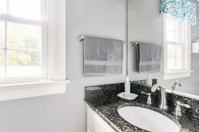 12387 Hanover Courthouse Rd, Hanover, VA 23069