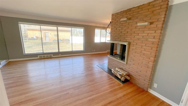 19016 Nadol Drive, Southfield, MI 48075