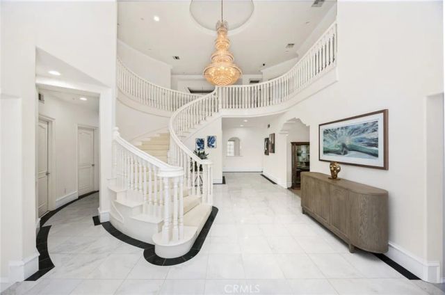 515 W Le Roy Avenue, Arcadia, CA 91007