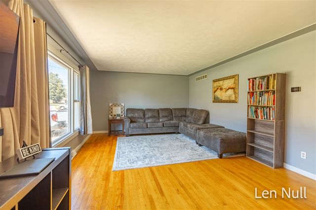 7504 Astronaut Avenue, Jenison, MI 49428