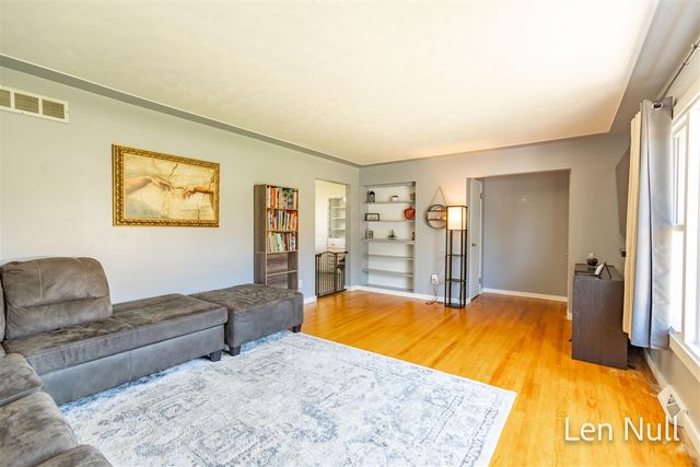 7504 Astronaut Avenue, Jenison, MI 49428