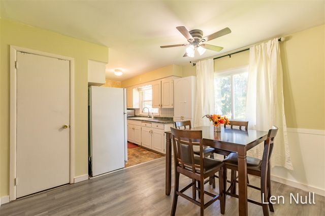 7504 Astronaut Avenue, Jenison, MI 49428