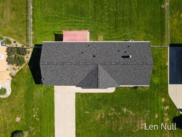 7504 Astronaut Avenue, Jenison, MI 49428