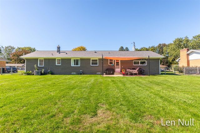 7504 Astronaut Avenue, Jenison, MI 49428