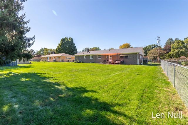 7504 Astronaut Avenue, Jenison, MI 49428