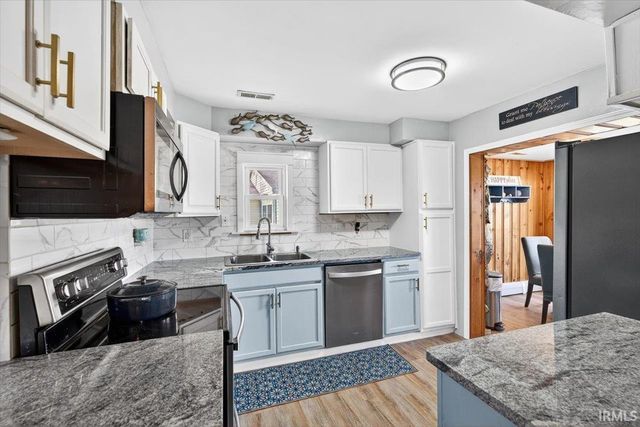 3884 E Forest Lodge Loop, Monticello, IN 47960