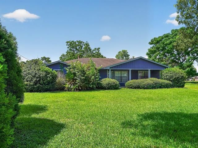 1019 Lamar Street, Liberty, TX 77575