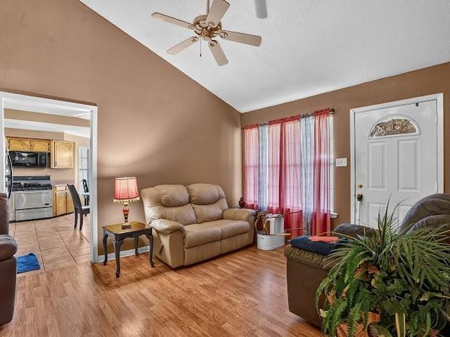 1019 Lamar Street, Liberty, TX 77575