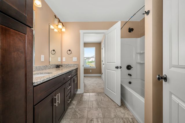 2197 Nectar Ln, Columbia, TN 38401