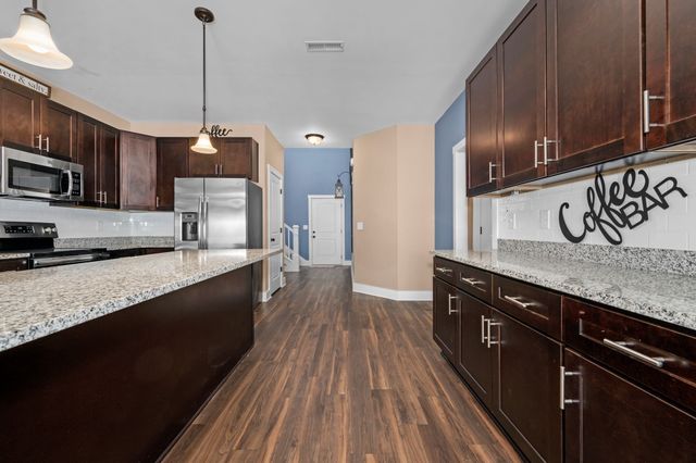 2197 Nectar Ln, Columbia, TN 38401