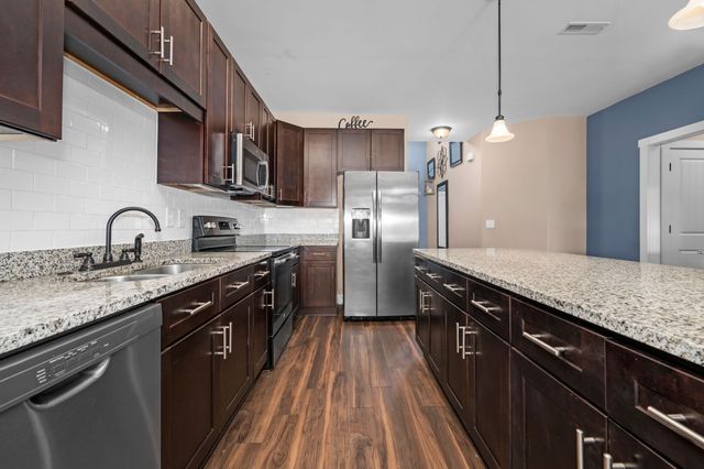 2197 Nectar Ln, Columbia, TN 38401