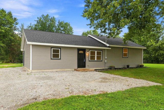 2854 S Lima Road, Kendallville, IN 46755