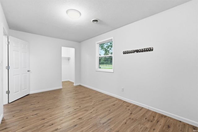 2854 S Lima Road, Kendallville, IN 46755