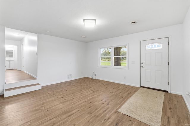 2854 S Lima Road, Kendallville, IN 46755