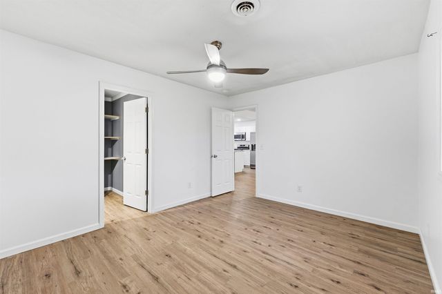 2854 S Lima Road, Kendallville, IN 46755