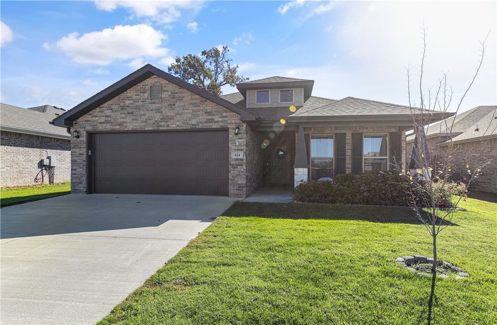 424 59th Avenue, Bentonville, AR 72713