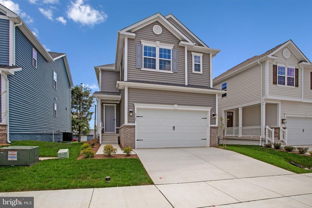 5723 HOWARD DR, Glen Burnie, MD 21061
