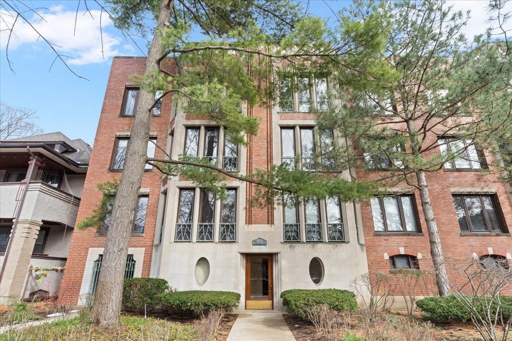 304 N Grove Avenue 3B, Oak Park, IL 60302