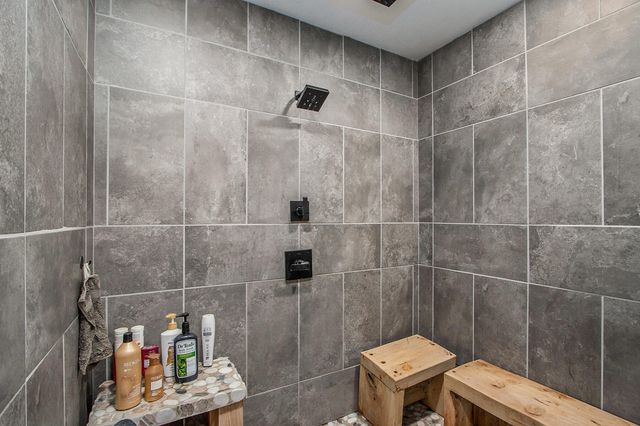 12359 Sprinkle Road S, Brady Twp, MI 49097