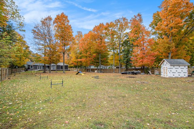 12359 Sprinkle Road S, Brady Twp, MI 49097