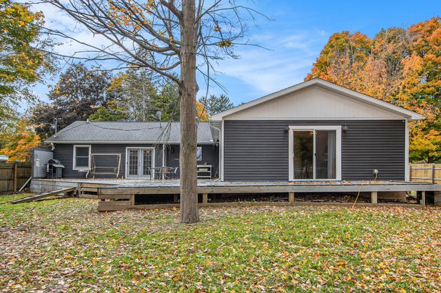 12359 Sprinkle Road S, Brady Twp, MI 49097