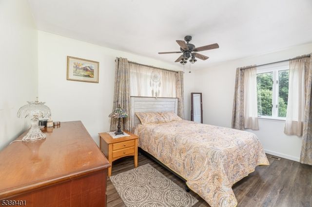 8 Pond Dr, Vernon Twp., NJ 07422