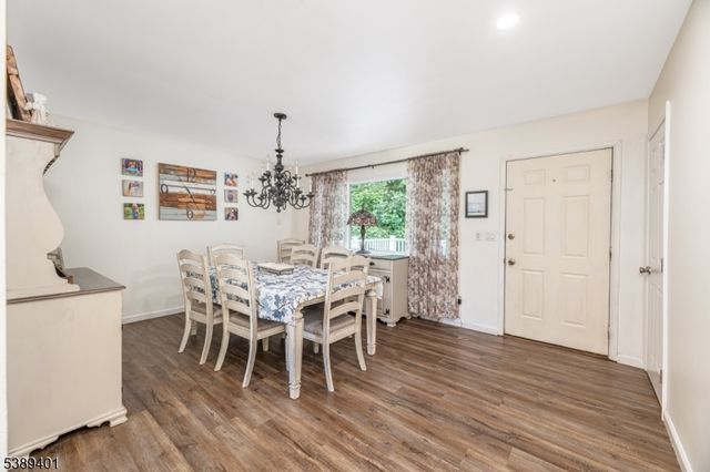 8 Pond Dr, Vernon Twp., NJ 07422