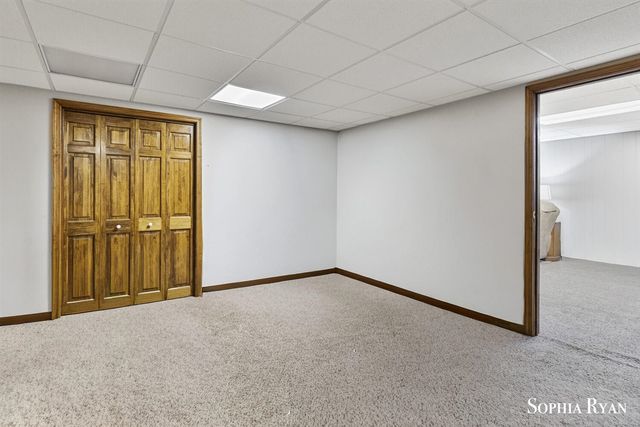 86 Carl Drive, Ada, MI 49301