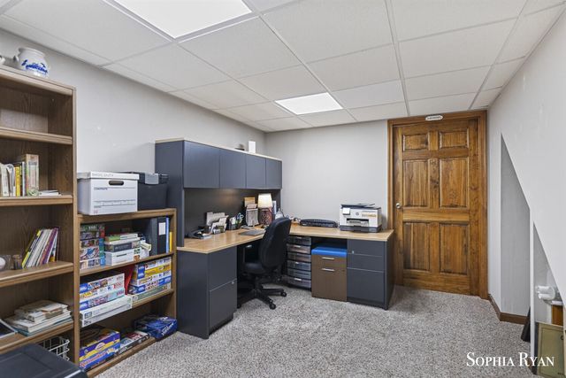 86 Carl Drive, Ada, MI 49301