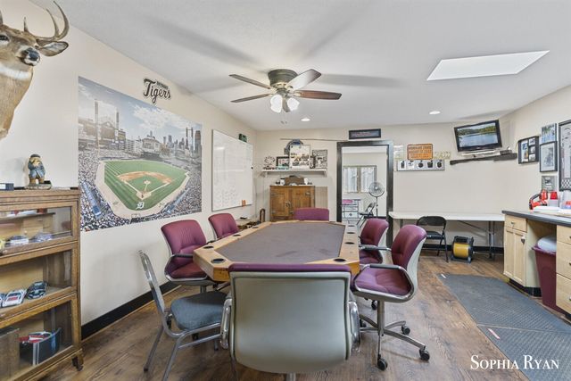 86 Carl Drive, Ada, MI 49301