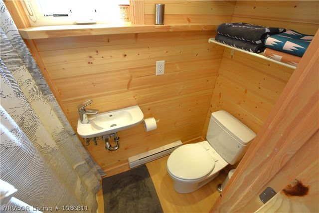 5958 Wiley Ridge Road, Proctor, OK 74457