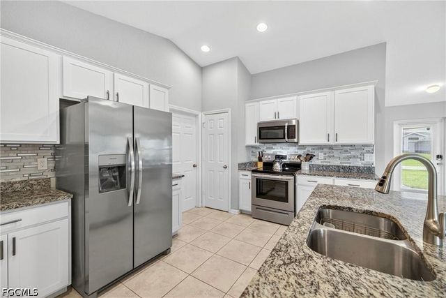 2716 NW 45th PL, Cape Coral, FL 33993