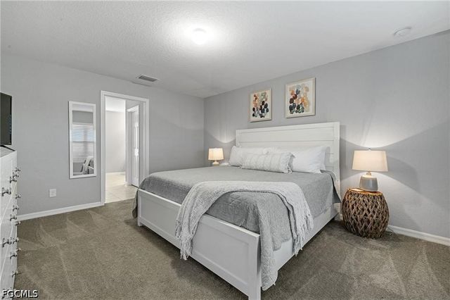 2716 NW 45th PL, Cape Coral, FL 33993