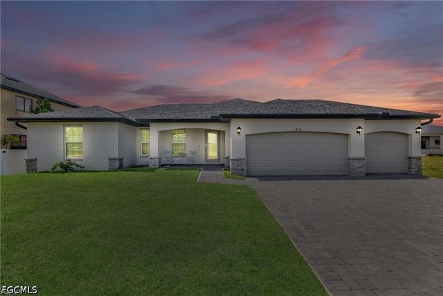 2716 NW 45th PL, Cape Coral, FL 33993