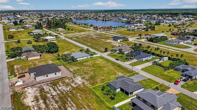 2716 NW 45th PL, Cape Coral, FL 33993