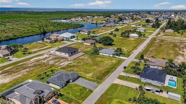 2716 NW 45th PL, Cape Coral, FL 33993