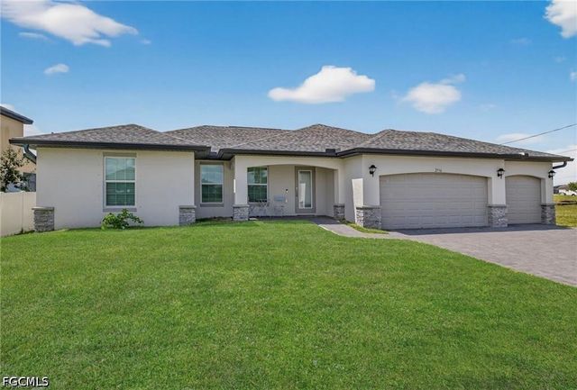 2716 NW 45th PL, Cape Coral, FL 33993